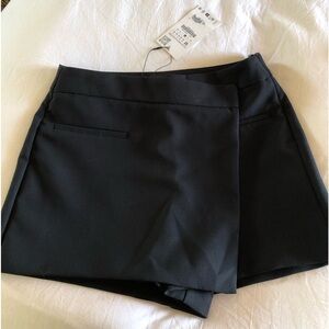 SALE🇺🇸New! Tags! Zara Asymmetrical Skort. Size M